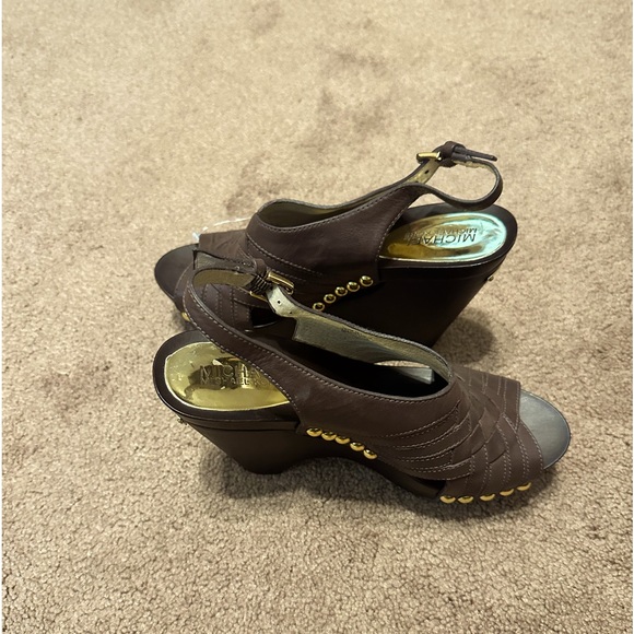 Michael Kors wedge size 7 Brand New!! - Picture 1 of 5